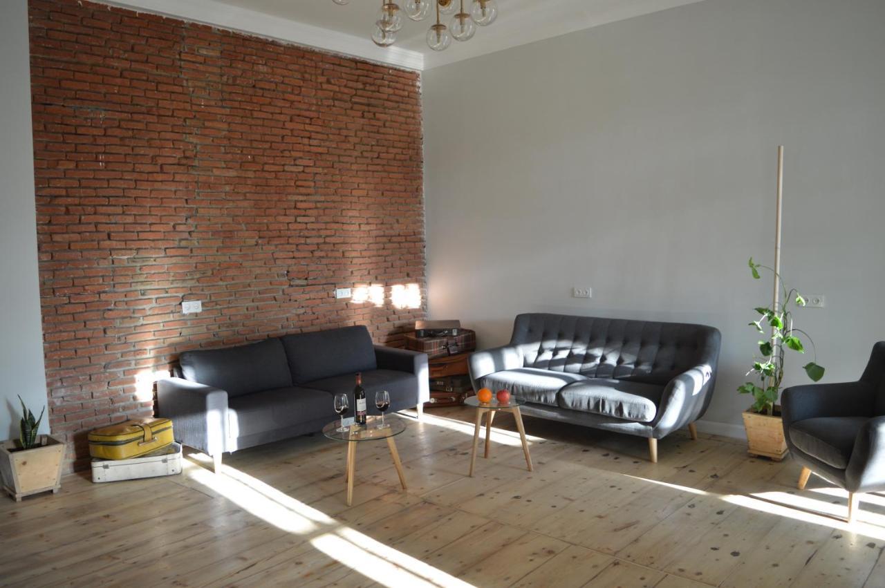 Woodmood Hostel Tbilisi Ngoại thất bức ảnh