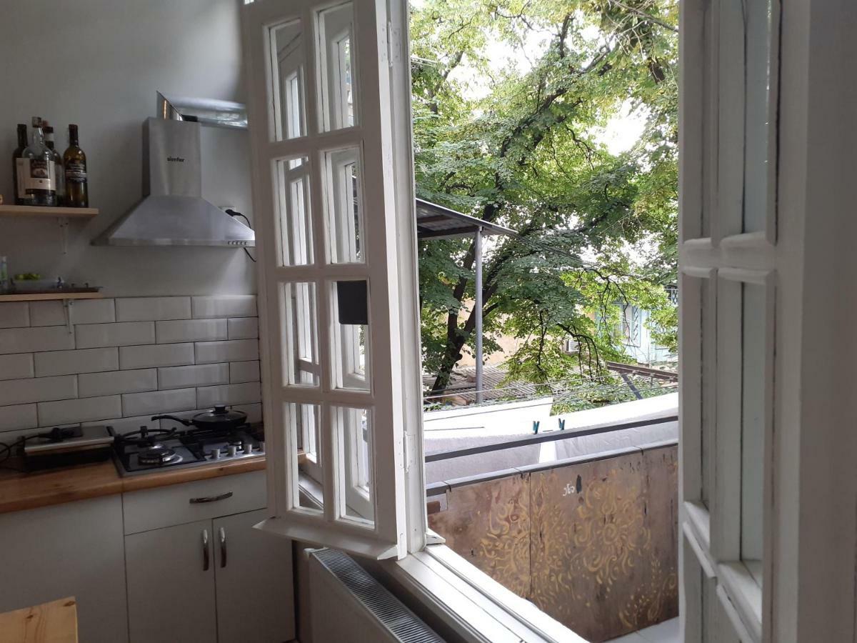 Woodmood Hostel Tbilisi Ngoại thất bức ảnh